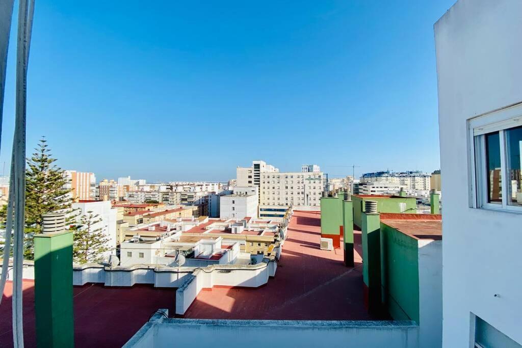 Penthouse Mara Ascensor Y Playa Grupo Ac Gestion Lejlighed Cádiz Eksteriør billede